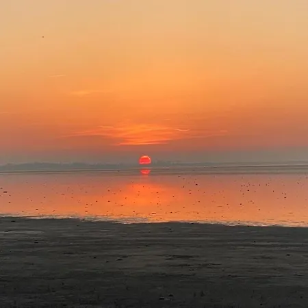 Traumlage Nr 48 Traumblick Direkt Am Wattenmeer Erste Reihe Unendliche Weite, Eingebettet In Der Natur * Westerland